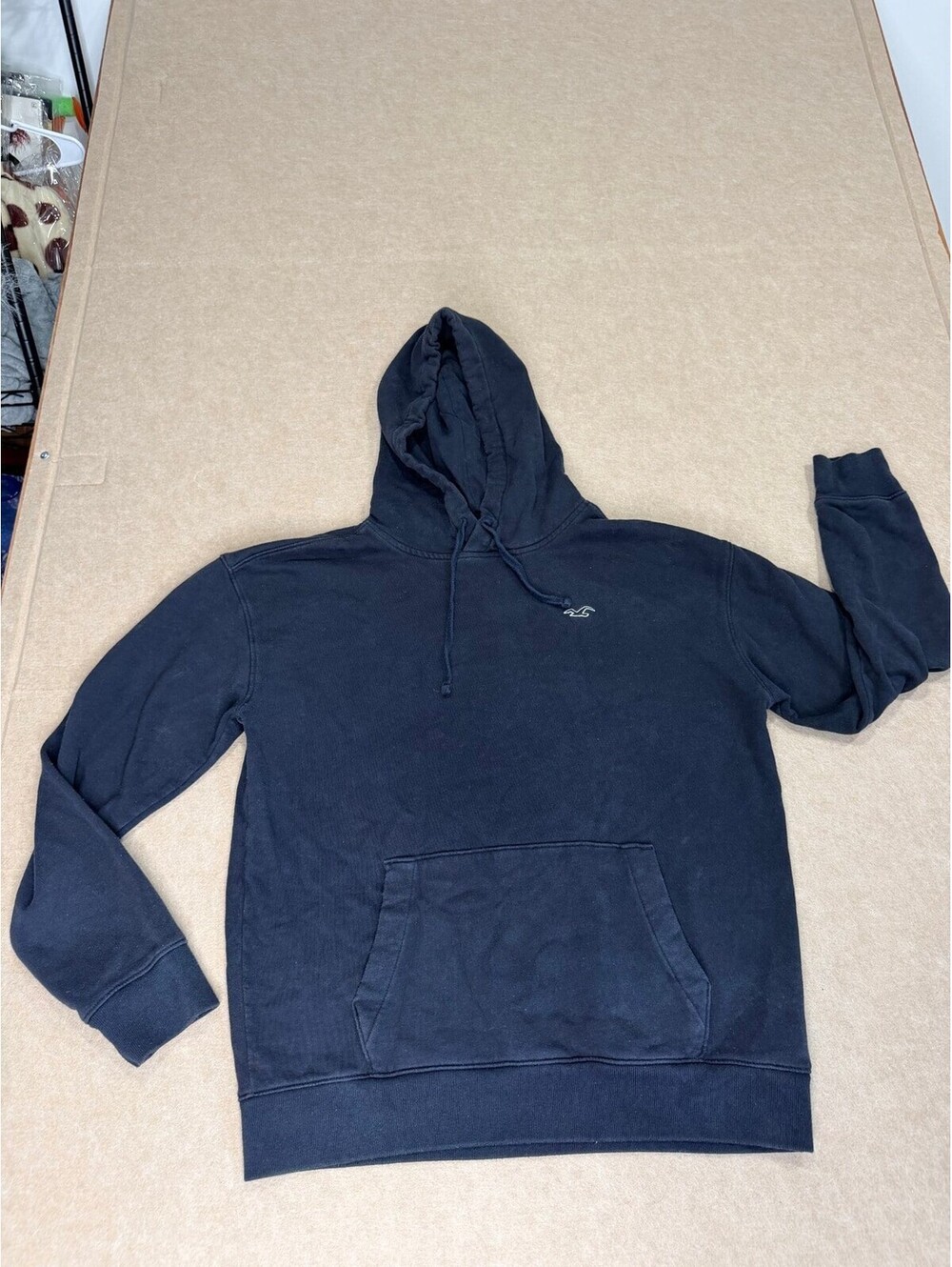 Hollister pullover hoodie